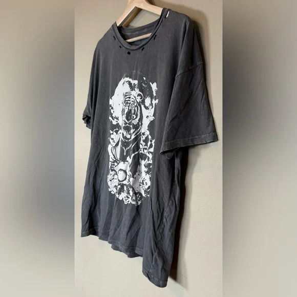 Free People x Vintage Canvas Cotton Distressed Tiger Print T-Shirt Size Medium - Picture 3 of 7